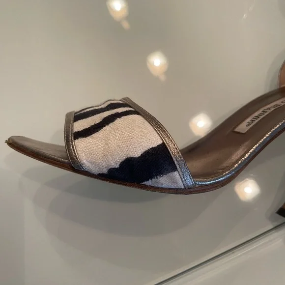 Zebra print Manolo Blahnik heels - Picture 6 of 16